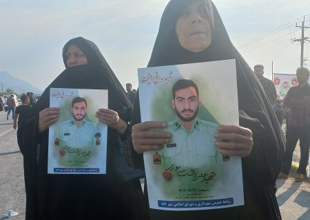 مراسم تشییع پیکر شهیدعلی دشت بوری در تنگستان